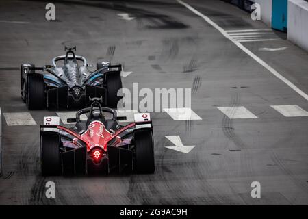 99 Wehrlein Pascal (ger), TAG Heuer Porsche Formula E Team, Porsche 99X Electric, action pendant l'ePrix de Londres 2021, 7e réunion du Championnat du monde de Formule E 2020-21, sur l'Excel Londres du 24 au 25 juillet, à Londres, Royaume-Uni - photo Germain Hazard / DPPI Banque D'Images