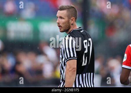 ROTTERDAM, PAYS-BAS - JUILLET 25: Jasmin Kurtic de PAOK Saloniki pendant le match Club friendly entre Feyenoord et PAOK Saloniki à de Kuip le 25 juillet 2021 à Rotterdam, pays-Bas (photo de Herman Dingler/Orange Pictures) crédit: Orange pics BV/Alay Live News crédit: Orange pics BV/Alay Live News Banque D'Images
