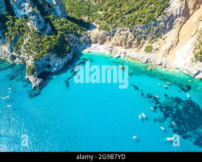 Cala Goloritze, Golfe d'Orosei, Sardaigne orientale, Italie. Vue aérienne Banque D'Images