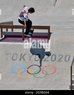 Tokyo, Japon. 25 juillet 2021. Yuto Horigome au Japon se produit en finale lors des Jeux Olympiques de Tokyo Skateboarding Men's Street au Ariake Sports Park à Tokyo, Japon le dimanche 25 juillet 2021 photo par Keizo Mori/UPI crédit: UPI/Alay Live News Banque D'Images