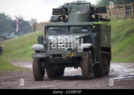 Chariot à plusieurs canons M16, Bovington Tank Museum, Dorset, Angleterre Banque D'Images