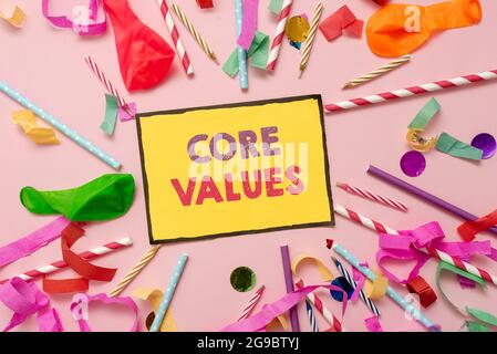 Légende de texte présentant les valeurs fondamentales. Les principes de l'approche commerciale qui guident et déterminent ce qui ne va pas et ce qui est droit coloré Party Collections flashy Banque D'Images