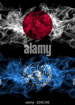 Drapeaux de fumée du Japon, du Japon et des organisations, Nations Unies, ONU Banque D'Images