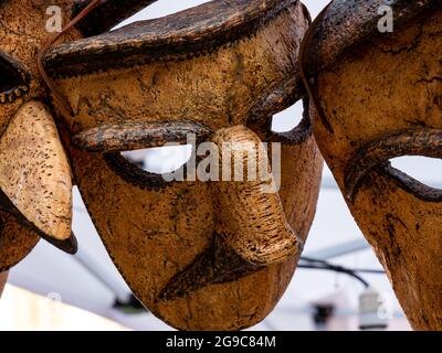 Gros plan des masques traditionnels en liège du carnaval traditionnel de la Sardaigne Banque D'Images