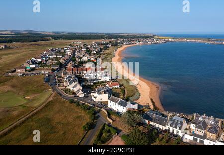 Vue aérienne d'Elie et d'Earlsferry, East Neuk, Fife, Écosse. Banque D'Images