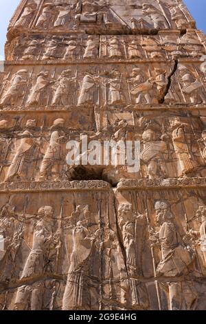 Persepolis, soulagement du roi et des soldats, hall de cent colonnes, capitale de l'empire achéménide, province de Fars, Iran, Perse, Asie occidentale, Asie Banque D'Images