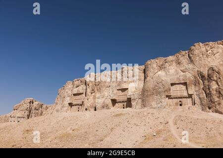 Naqsh-e Rostam, tombe royale coupée en roche de l'empire achéménide, et soussanide des rois, province de Fars, Iran, Perse, Asie occidentale, Asie Banque D'Images