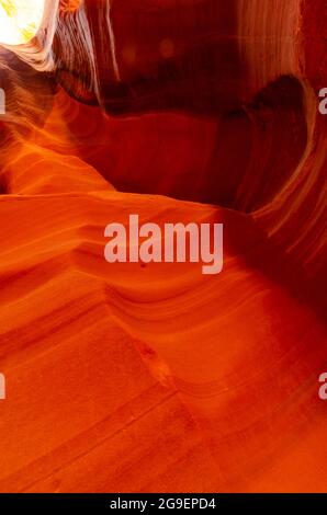 Antilope Canyon 2013 à page Arizona. Lumière et ombres orange Banque D'Images