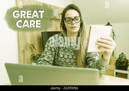 Affiche textuelle montrant le service d'excellence. Mot écrit sur donner l'attention, la considération, l'amour, et le confort envers les autres Résumé écrivant le nouveau contenu de blog Banque D'Images