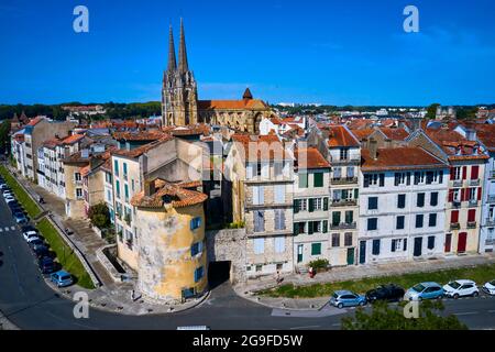 France, Pyrénées-Atlantiques (64), pays Basque, Bayonne, photographie aérienne du centre ville de Bayonne (vue aérienne) Banque D'Images