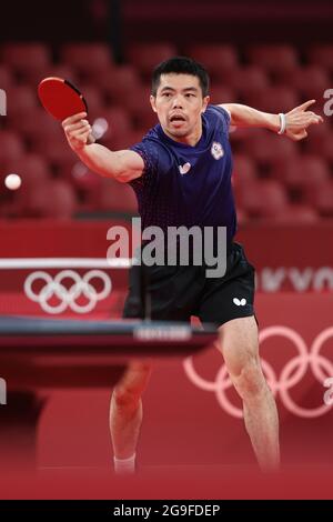 (210726) -- TOKYO, le 26 juillet 2021 (Xinhua) -- Chuang Chih Yuan de Taibei chinois participe à la compétition de tennis de table de la série 3 des singles hommes aux Jeux Olympiques de Tokyo 2020 à Tokyo, au Japon, le 26 juillet 2021. Banque D'Images
