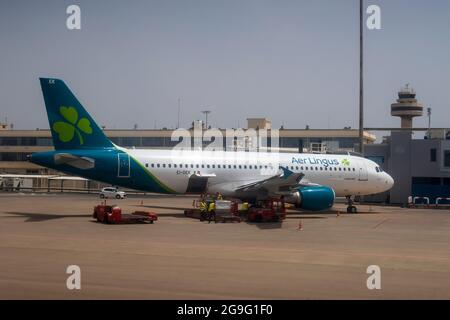 Un Aer Lingus Airbus A320-200 à l'aéroport de Palma de Majorque en Espagne Banque D'Images