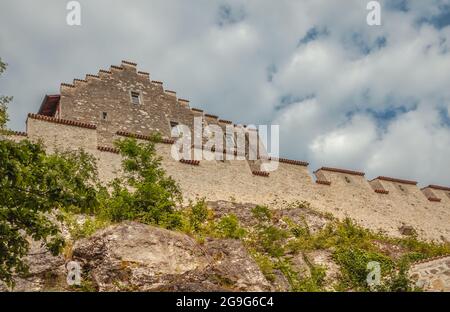 Vue détaillée du château de Laufen à Laufen-Uhwiesen, aux chutes du Rhin Banque D'Images