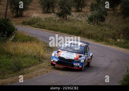 Roma, Italie, 25/07/2021, 05 Efren LLARENA (ESP), Sara FERNANDEZ (ESP), Skoda Fabia PAV2 Evo, Rallye Team Spain, action lors du Rallye 2021 FIA ERC Rally di Roma capitale, 3e tour du Championnat européen de rallye 2021 de la FIA, du 23 au 25 juillet 2021 à Roma, Italie - photo Gregory Lenormand / DPPI Banque D'Images