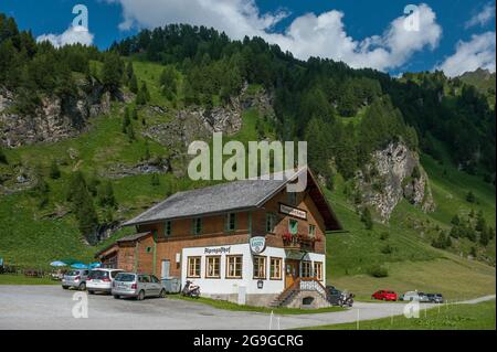 Alpengasthof Kasern, Kasern BEI Innerschmirn, Tirol, Österreich Banque D'Images