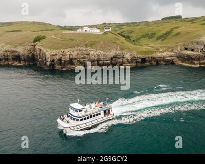 City Cruises au départ de Poole - une excursion en bateau le long de la côte jurassique à Dorset, dans le sud-ouest de l'Angleterre Banque D'Images