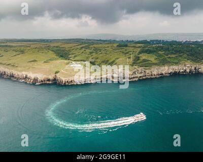 City Cruises au départ de Poole - une excursion en bateau le long de la côte jurassique à Dorset, dans le sud-ouest de l'Angleterre Banque D'Images