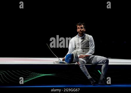 Chiba, Japon. 26 juillet 2021. Escrime : Jeux Olympiques, singles de fleuret, finales, hommes, au Makuhari Messe Hall B. Daniele Garozzo d'Italie a répondu. Credit: Oliver Weiken/dpa/Alay Live News Banque D'Images