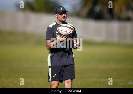 Jacques Nienaber (entraîneur en chef) d'Afrique du Sud pendant une session de formation à Western province HPC, Bellville, Western Cape, Afrique du Sud. Date de la photo: Lundi 26 juillet 2021. Banque D'Images