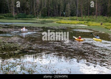 Twin Lakes est un endroit populaire pour les loisirs près de Mammoth Lakes dans le comté de Mono, CA, Etats-Unis. Banque D'Images