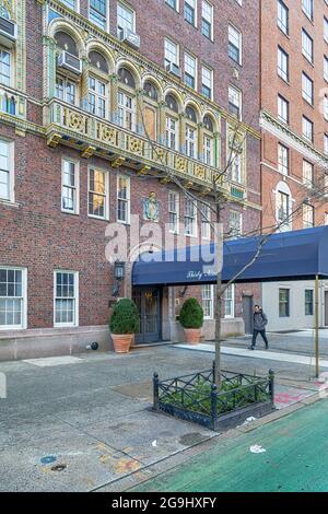 39 Fifth Avenue est un immeuble d'appartements de renom conçu par Emery Roth dans Greenwich Village. Banque D'Images