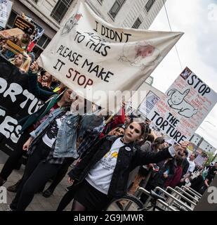Journée mondiale des animaux dans les laboratoires Mars, Birmingham City Centre, Royaume-Uni, 29 avril 2017 - manifestation contre les essais sur les animaux. Banque D'Images