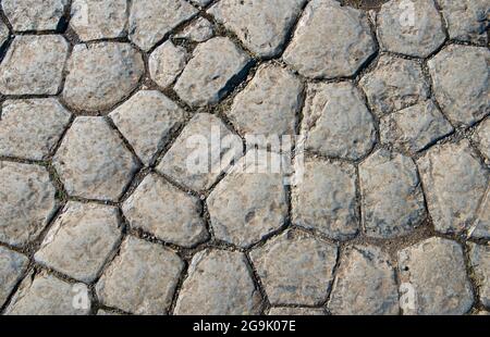 Colonnes de basalte sculptées par les glaciers, Kirkjugolf ou trottoir d'église, Kirkjubaejarklaustur, Skaftarhreppur, Suourland, Islande Banque D'Images