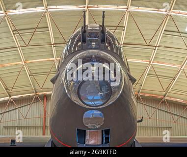 La tourelle d'un bombardier Avro Lancaster exposée au musée du patrimoine de l'aviation de Perth, en Australie occidentale. Banque D'Images