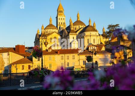 Cathédrale Saint Front de Périgueux le matin, Dordogne Banque D'Images