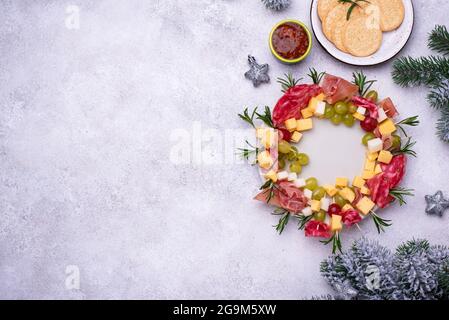 Hors-d'œuvre en forme de couronne de Noël Banque D'Images