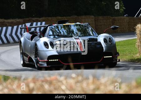 Pagani Huayra Roadster, Michelin Supercar Run, les Maestros - les grands All-coopers de Motorsport, Goodwood Festival of Speed, Goodwood House, Chichester, Banque D'Images