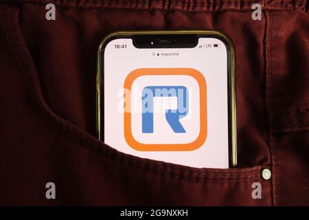 KONSKIE, POLAND - July 22, 2021: RingCentral Inc logo displayed on mobile phone Banque D'Images