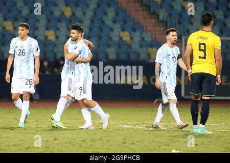 Lionel Messi et Sergio Aguero Célébraation Victory Team Argentine pendant la Copa America 2021, quart de finale de football entre l'Argentine et l'Equateur le 4 juillet 2021 au stade olympique Pedro Ludovico Teixeira à Goiania, Brésil - photo Laurent Lairys / DPPI Banque D'Images