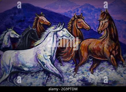 Peinture à l'huile des chevaux de course, vue sur le lever du soleil du matin et les montagnes Banque D'Images