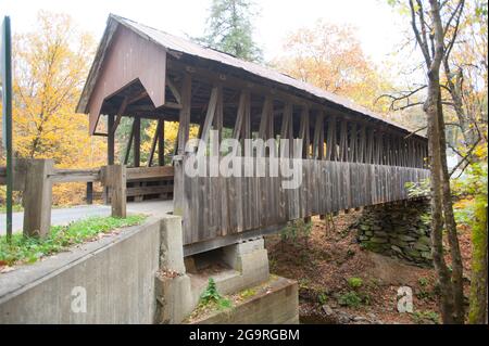 Pont couvert de Dingleton Hill, Cornish, New Hampshire, États-Unis Banque D'Images