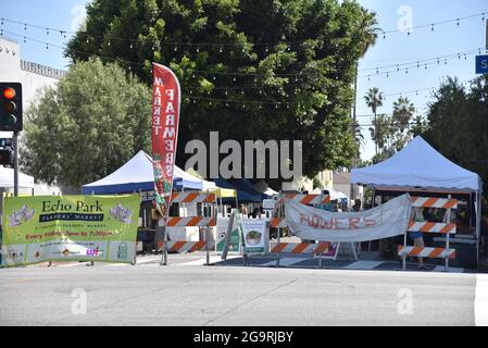 Los Angeles, CA USA - 24 juin 2021 : entrée au marché agricole d'Echo Park Banque D'Images