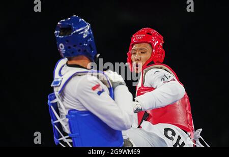 27 juillet 2021 : Hongyi Sun de Chine et Ivan Sapina de Croatie pendant le Taekwondo aux Jeux Olympiques de Tokyo au Makuhari Messe Hall A, Tokyo, Japon. Prix Kim/CSM Banque D'Images