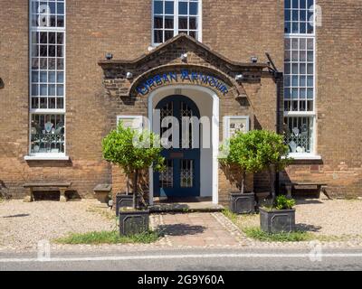 Urban Armor, une bijouterie, Burnham Market, Norfolk, Royaume-Uni; Situé dans le bâtiment de la vieille chapelle Banque D'Images