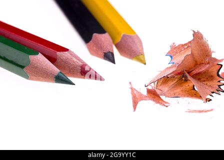taille-crayon avec crayons de couleur, découpe Banque D'Images
