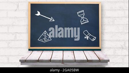 Plusieurs icônes de concept d'école sur le tableau noir Banque D'Images