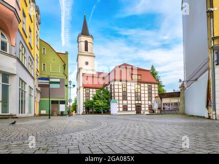 Zielona Gora, Pologne. Vue sur l'église notre-Dame de Czestochowa Banque D'Images