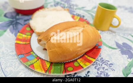 Belo Horizonte, Brésil. 28 juillet 2021. Le prix du pain salé augmente à Belo Horizonte. Credit: Breno Santos/FotoArena/Alamy Live News Banque D'Images