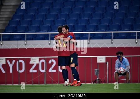 SAITAMA, JAPON - 28 JUILLET : Mikel Merino, d'Espagne, célèbre son premier but avec Mikel Oyarazabal, d'Espagne, lors du match de football olympique de Tokyo 2020 entre l'Espagne et l'Argentine au stade Saitama, le 28 juillet 2021 à Saitama, Japon (photo de Pablo Morano/Orange Pictures) Banque D'Images