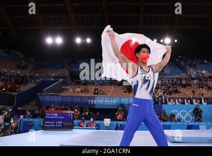 Tokyo, Japon. 28 juillet 2021. Hashimoto Daiki, du Japon, célèbre après la finale de gymnastique artistique des hommes aux Jeux Olympiques de Tokyo 2020 à Tokyo, au Japon, le 28 juillet 2021. Credit: Xinhua/Alay Live News Banque D'Images