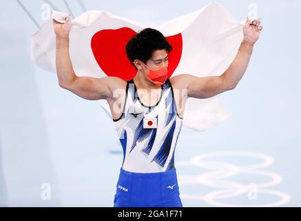 Tokyo, Japon. 28 juillet 2021. Hashimoto Daiki, du Japon, célèbre après la finale de gymnastique artistique des hommes aux Jeux Olympiques de Tokyo 2020 à Tokyo, au Japon, le 28 juillet 2021. Credit: Xinhua/Alay Live News Banque D'Images
