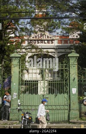 San Salvador, El Salvador. 28 juillet 2021. Le Salvador a enregistré une augmentation du nombre de nouveaux cas de coronavirus, passant à 280 par jour. Le Salvador a imposé l'un des plus longs blocages au cours de sa première vague de cas. (Image de crédit: © Camilo Freedman/ZUMA Press Wire) Banque D'Images