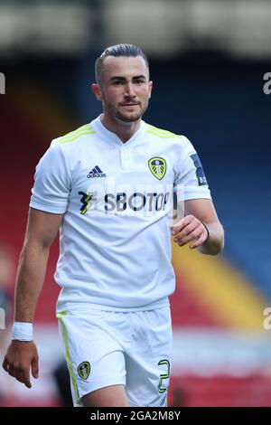 BLACKBURN, ROYAUME-UNI. 28 JUILLET Jack Harrison, de Leeds United, va prendre un virage lors du match d'avant-saison entre Blackburn Rovers et Leeds United à Ewood Park, Blackburn, le mercredi 28 juillet 2021. (Credit: Pat Scaasi | MI News) Credit: MI News & Sport /Alay Live News Banque D'Images