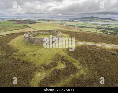 Grianan d'Aileach, une colline ancienne et circulaire située au sommet de la montagne Greenan sur la péninsule d'Inishowen; Comté de Donegal, Irlande Banque D'Images