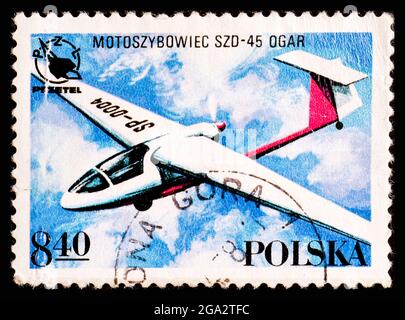 POLOGNE - VERS 1978: Timbre-poste de Pologne montrant l'avion SZD-45 Ogar 1973 Banque D'Images