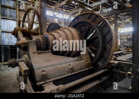 Ancien tour rouillé dans un musée minier ; Humberstone, Chili Banque D'Images